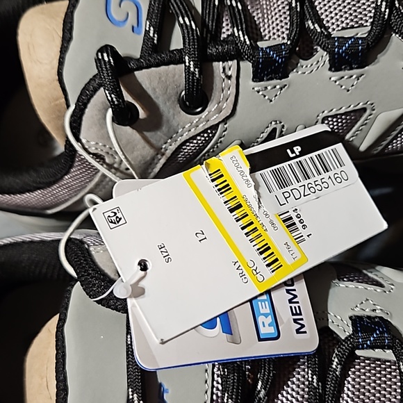 NWT MENS SNEAKERS BY SKETCHERS - Picture 3 of 5